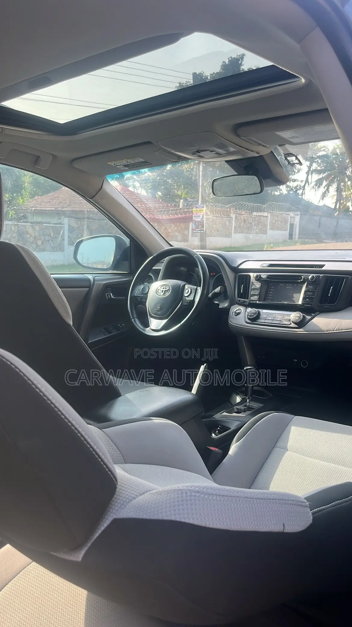 Toyota RAV4 XLE 4dr SUV (2.5L 4cyl 6A) 2018 Black