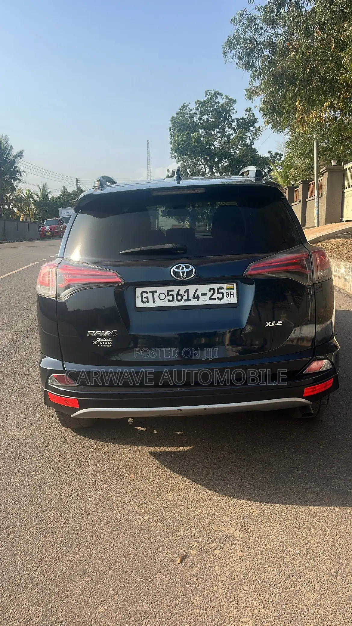 Toyota RAV4 XLE 4dr SUV (2.5L 4cyl 6A) 2018 Black