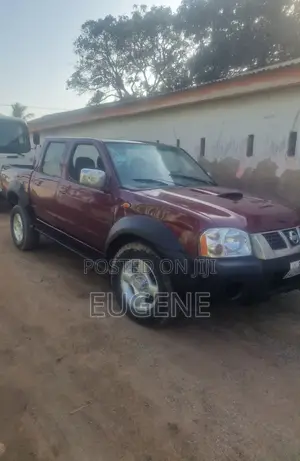 Nissan Hardbody 2004 Red