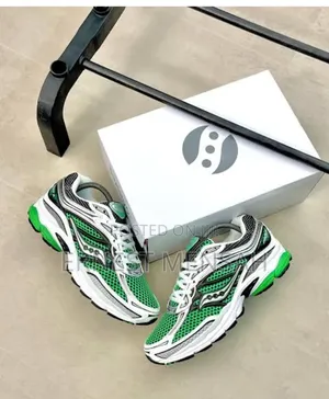 Asics Gel-Kayano 14