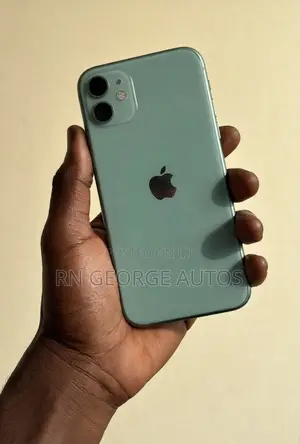 New Apple iPhone 11 128 GB Green