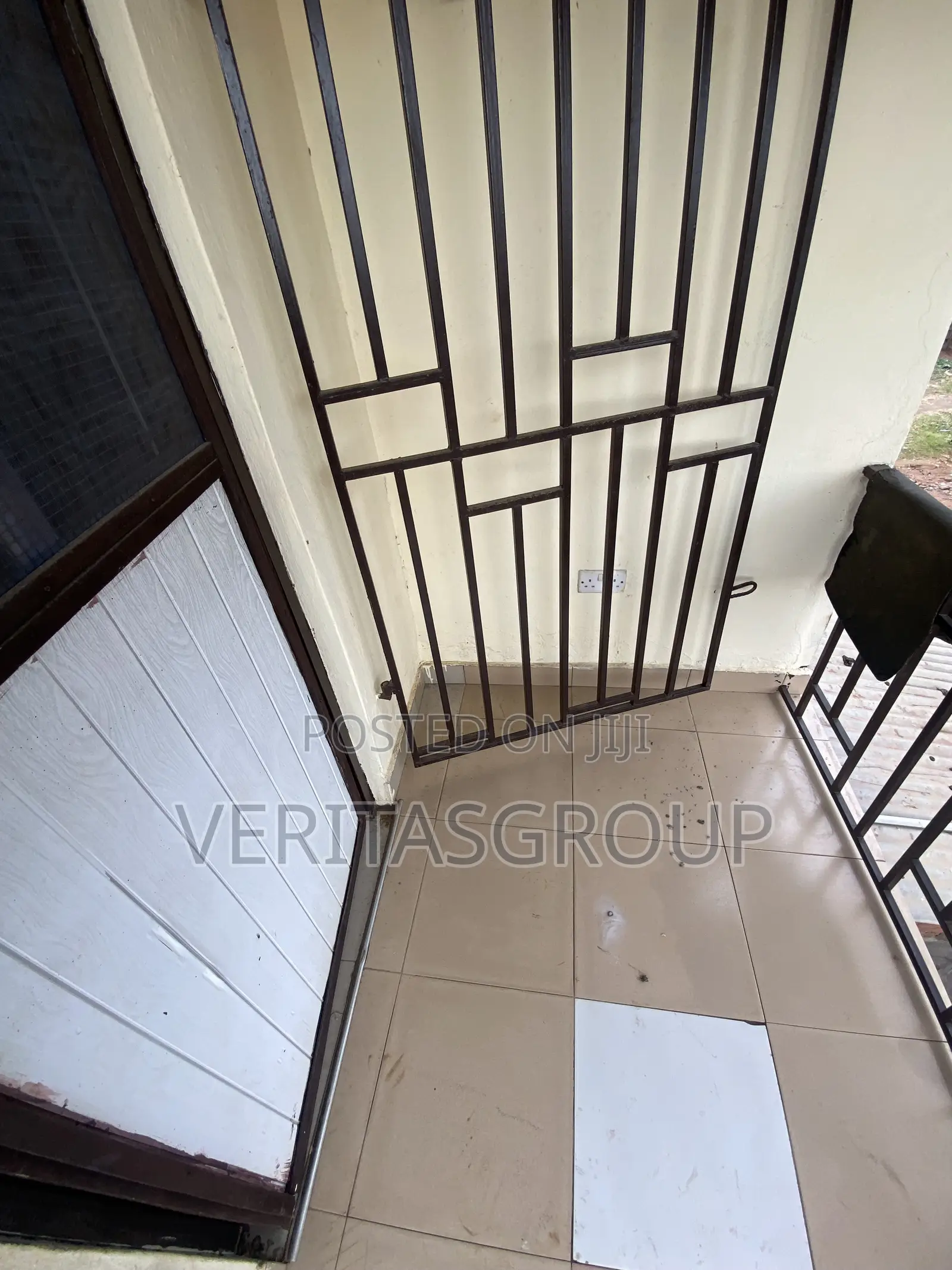 1bdrm Room & Parlour in Old Town for rent