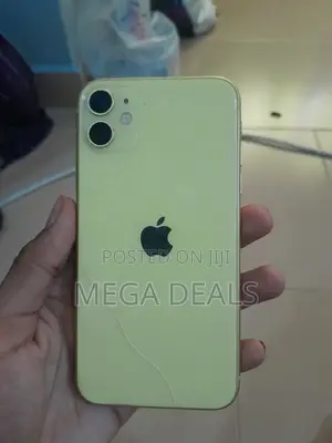 Apple iPhone 11 64 GB Gold