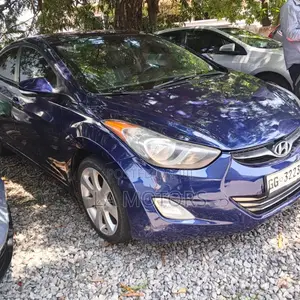 Hyundai Elantra 2013