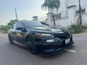 Toyota Camry 2018 Black
