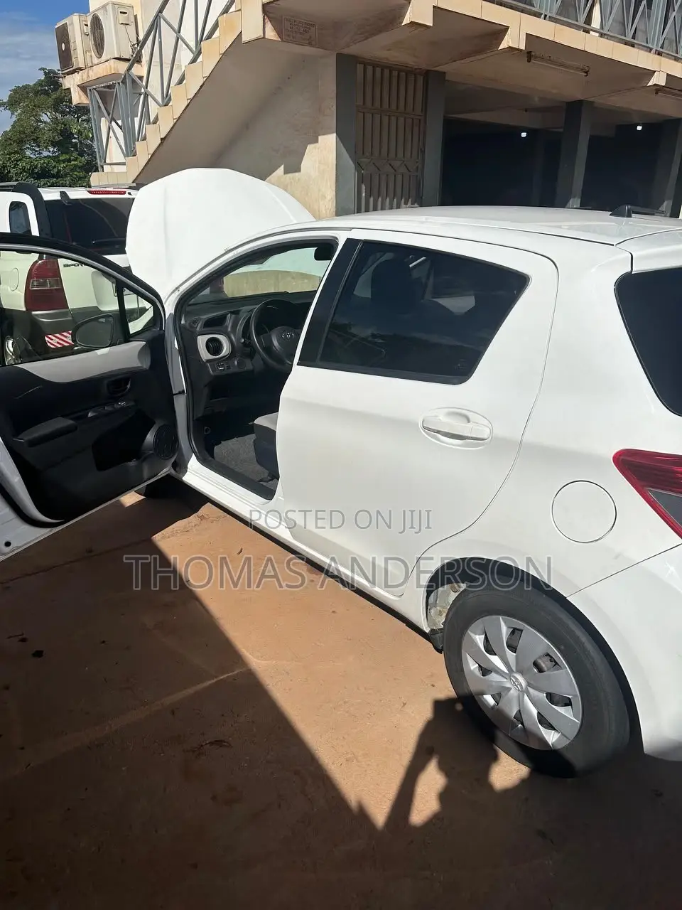 Toyota Vitz 2015 White