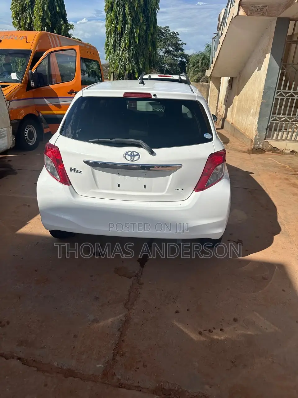 Toyota Vitz 2015 White