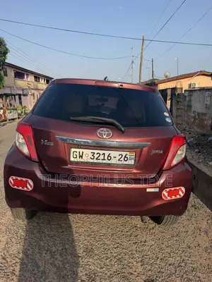 Toyota Vitz 2012 Brown