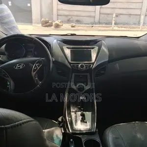 Hyundai Elantra 2014 Red