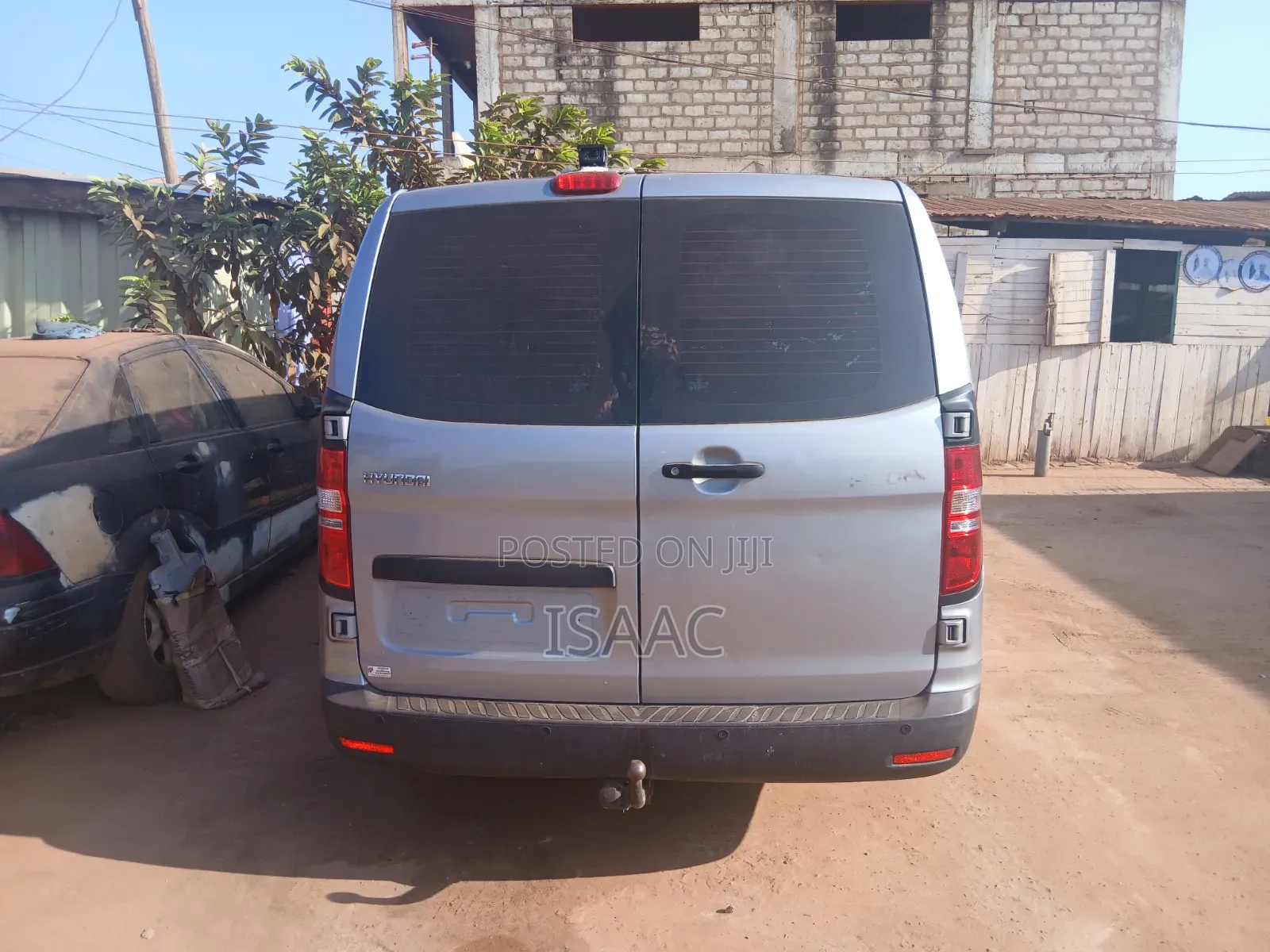 Hyundai H1 2011 Silver