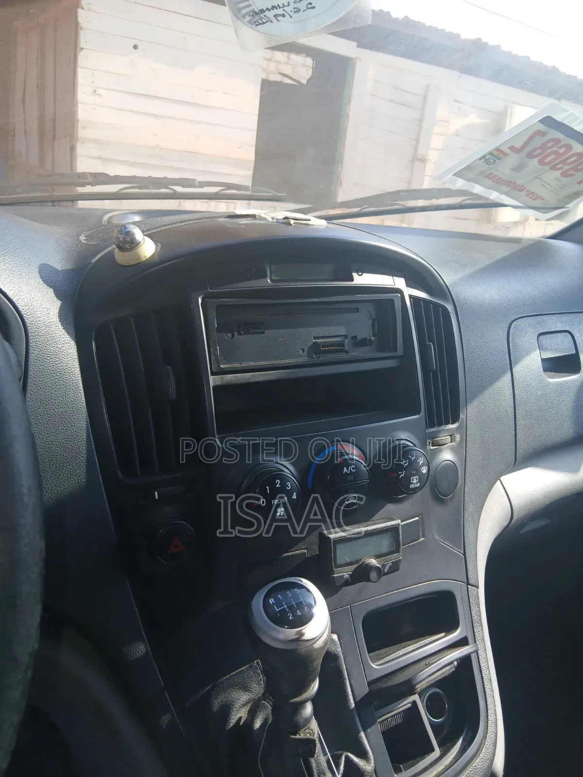 Hyundai H1 2011 Silver