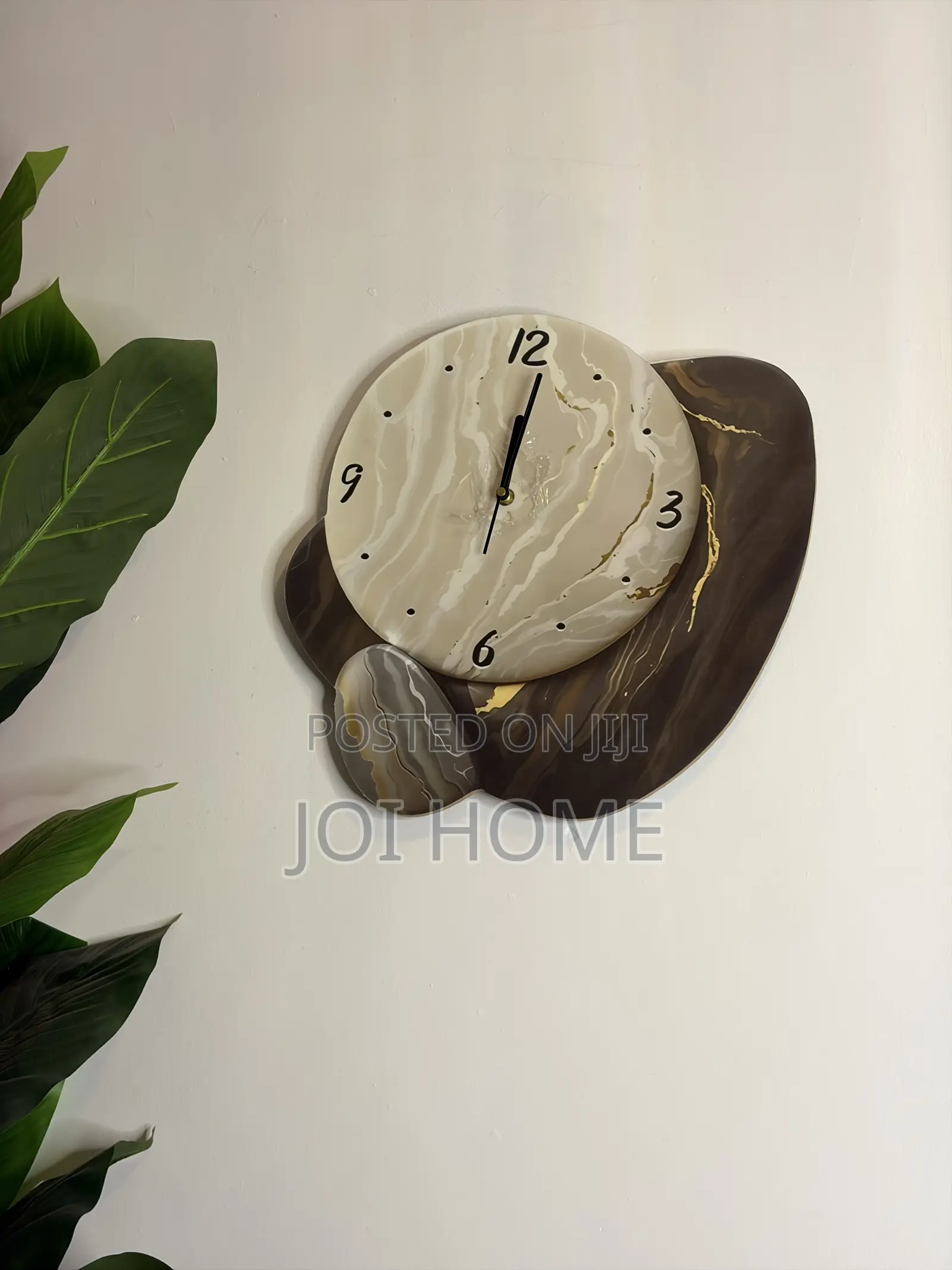 Stylist Wall Clock