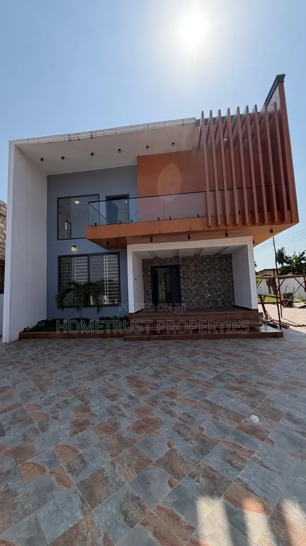4bdrm Duplex in Hometrust Properties, Achimota for sale