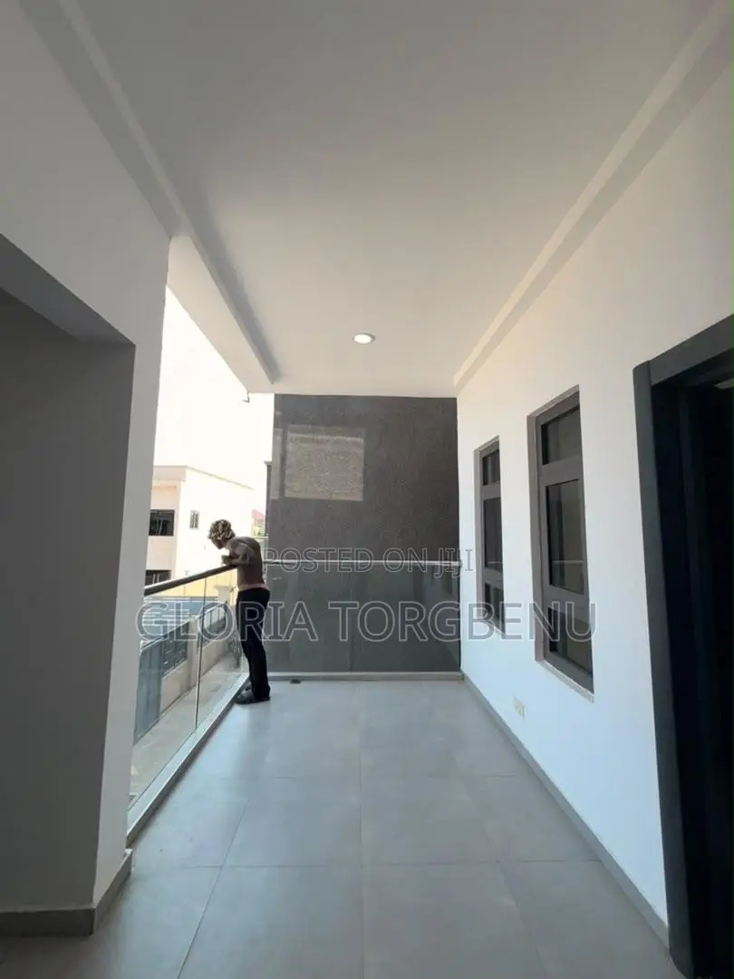 2bdrm Apartment in Adjiriganor for rent