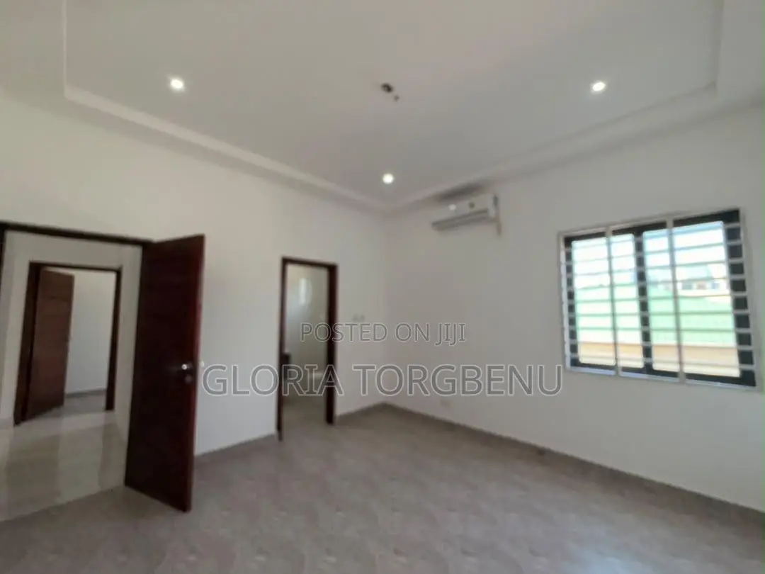 2bdrm Apartment in Adjiriganor for rent