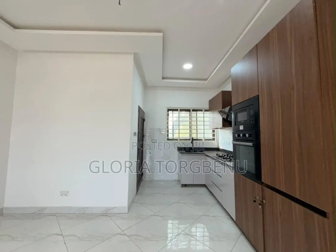 2bdrm Apartment in Adjiriganor for rent