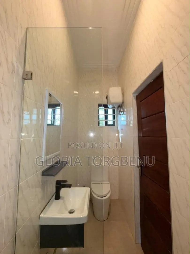 2bdrm Apartment in Adjiriganor for rent