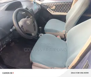 Toyota Vitz 1.5 FWD 5dr 2010 Blue