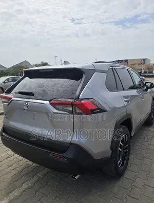 Toyota RAV4 2020 Silver