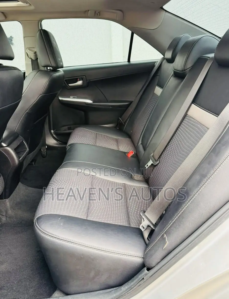Toyota Camry 2014 Silver