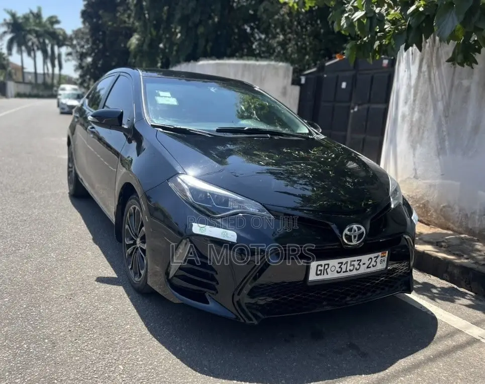 Toyota Corolla 2016 Black
