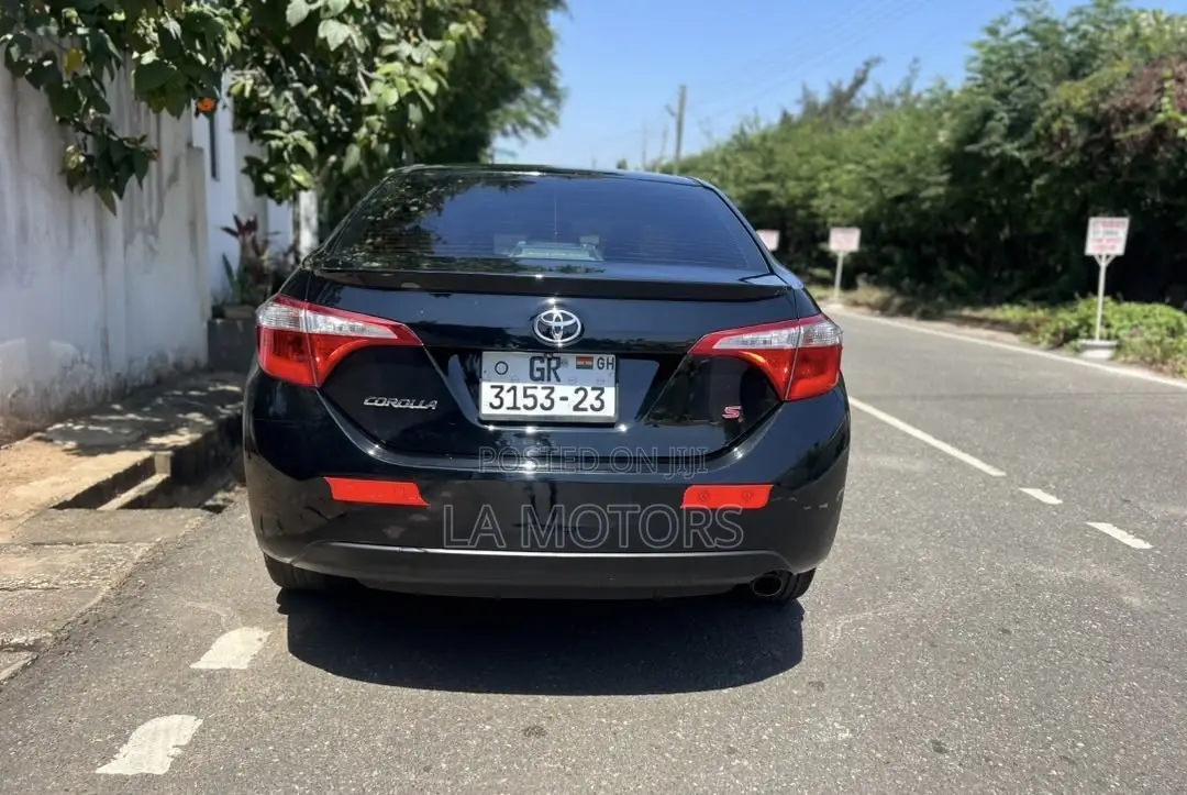 Toyota Corolla 2016 Black