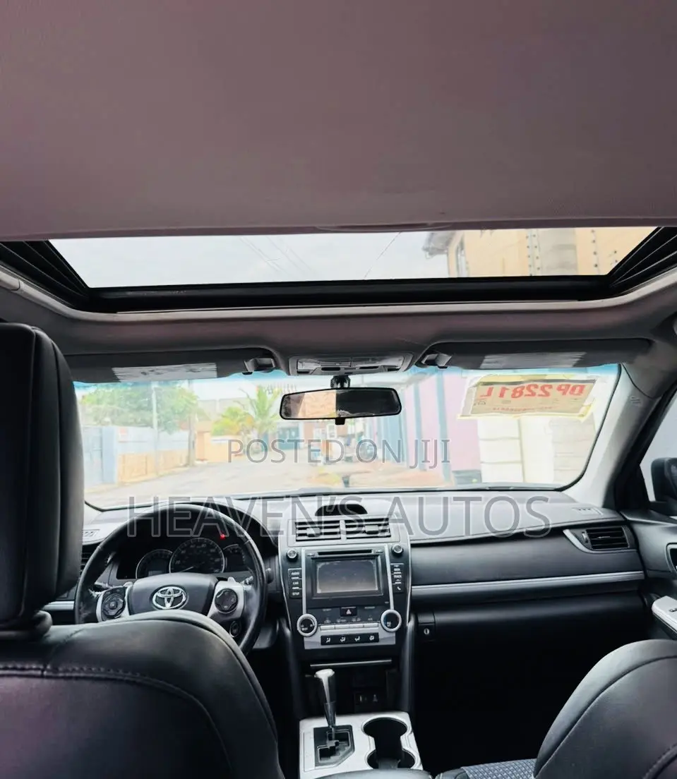 Toyota Camry 2014 Silver
