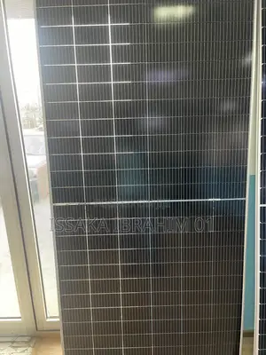 600w Monocrystallin Solar Panel