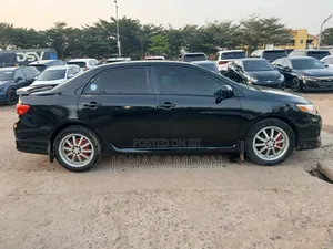 Toyota Corolla S 4dr Sedan (1.8L 4cyl 4A) 2013 Black