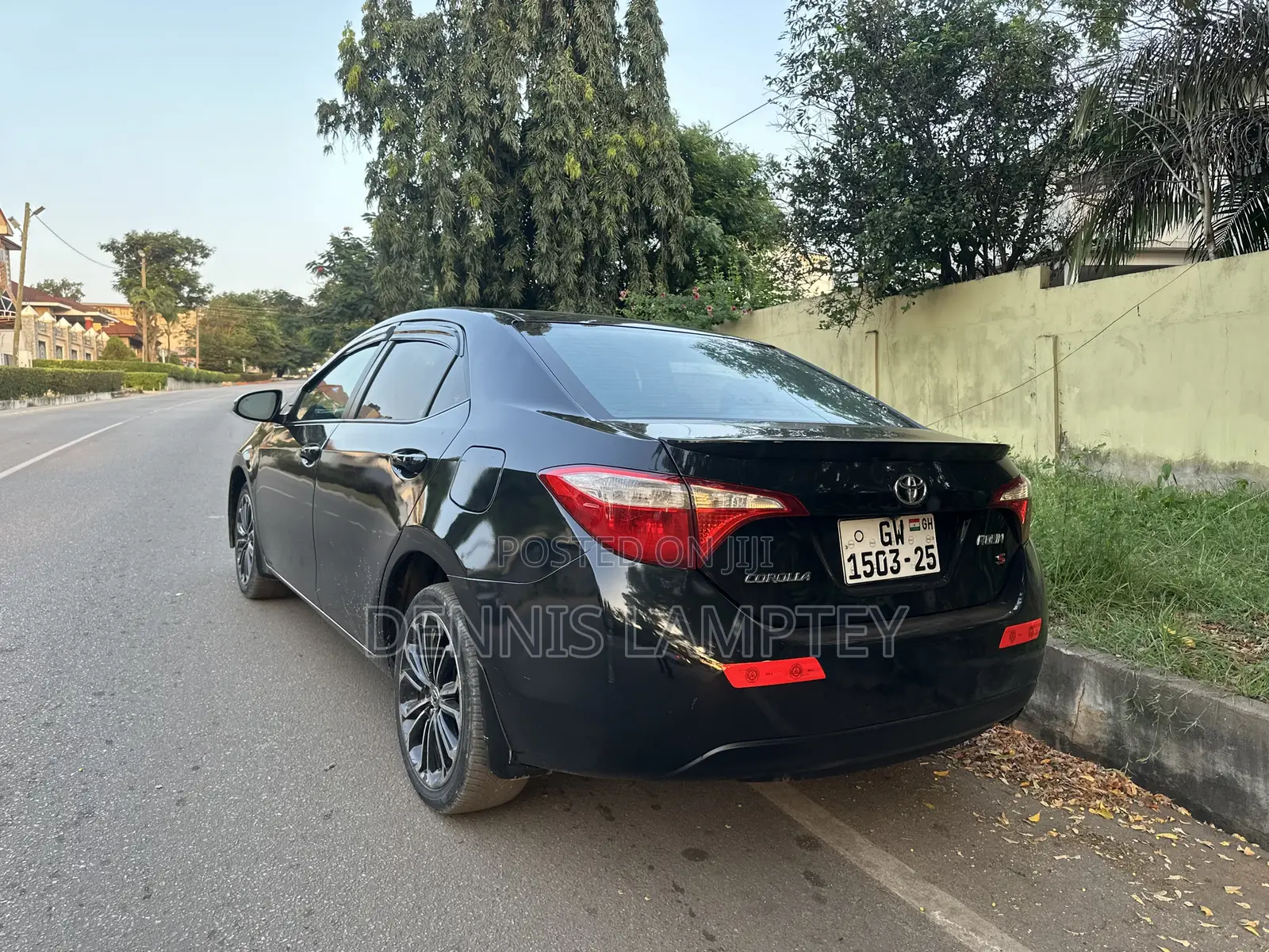 Toyota Corolla 2015 Black