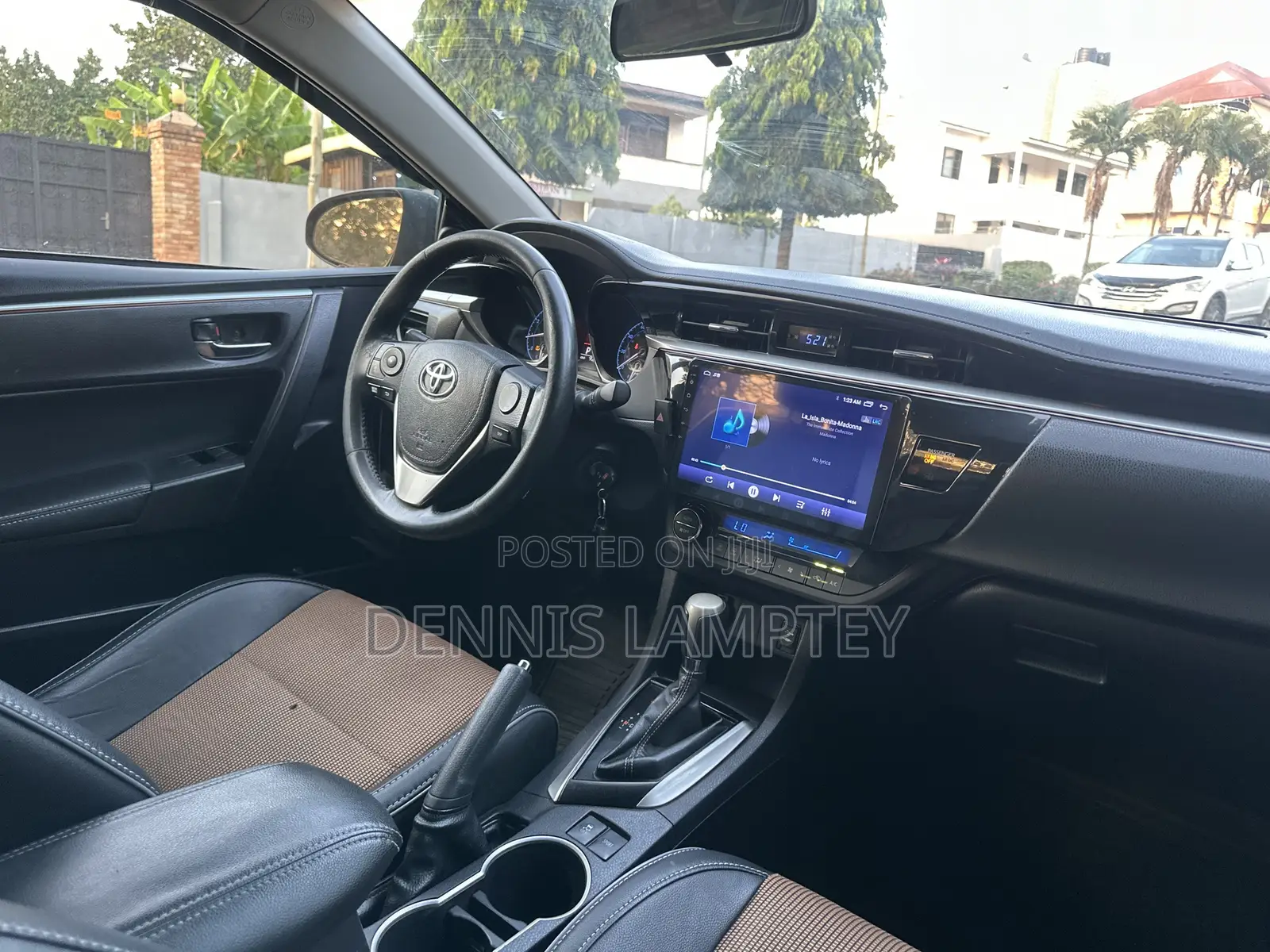 Toyota Corolla 2015 Black