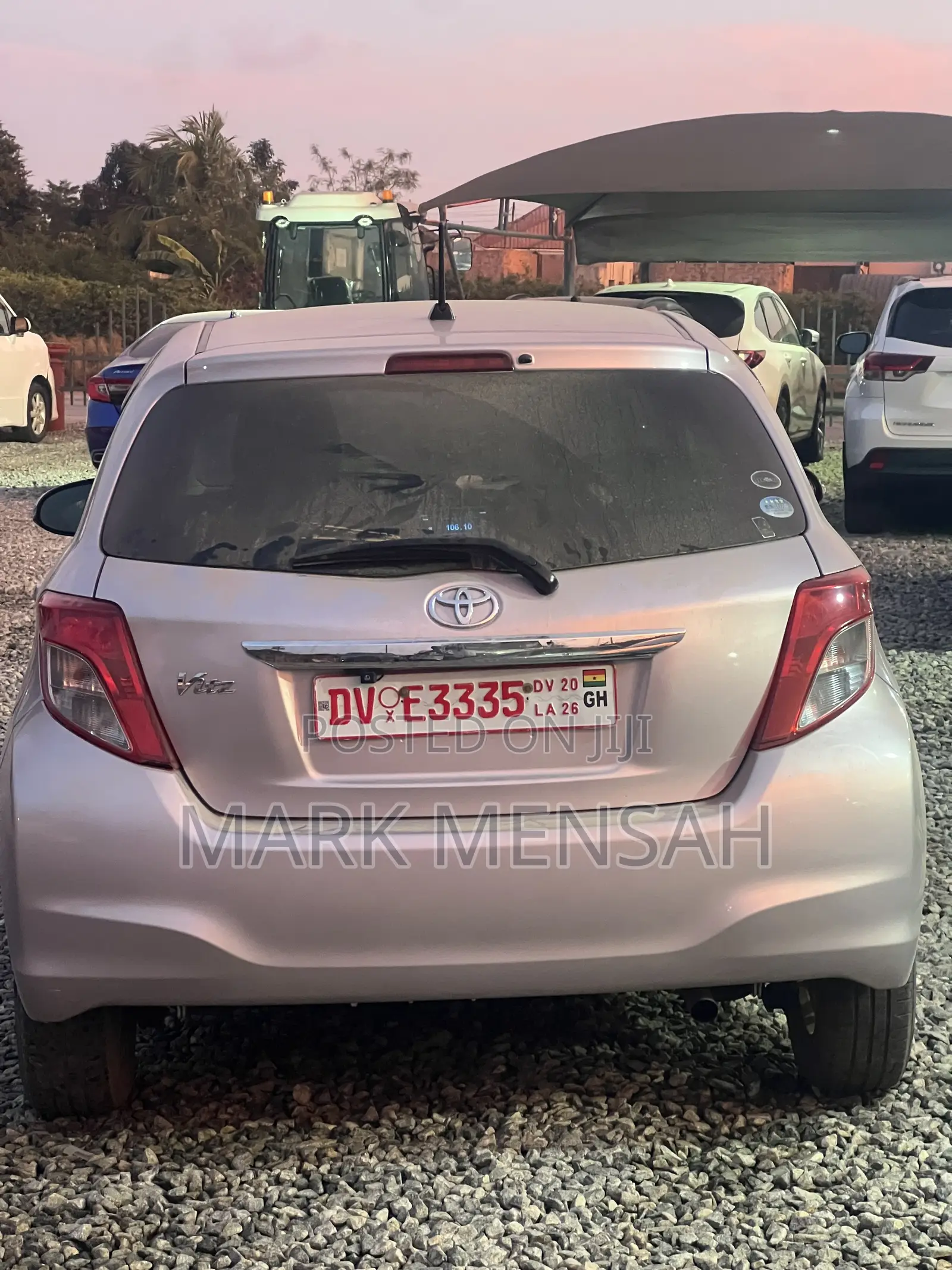 Toyota Vitz 2012 Silver
