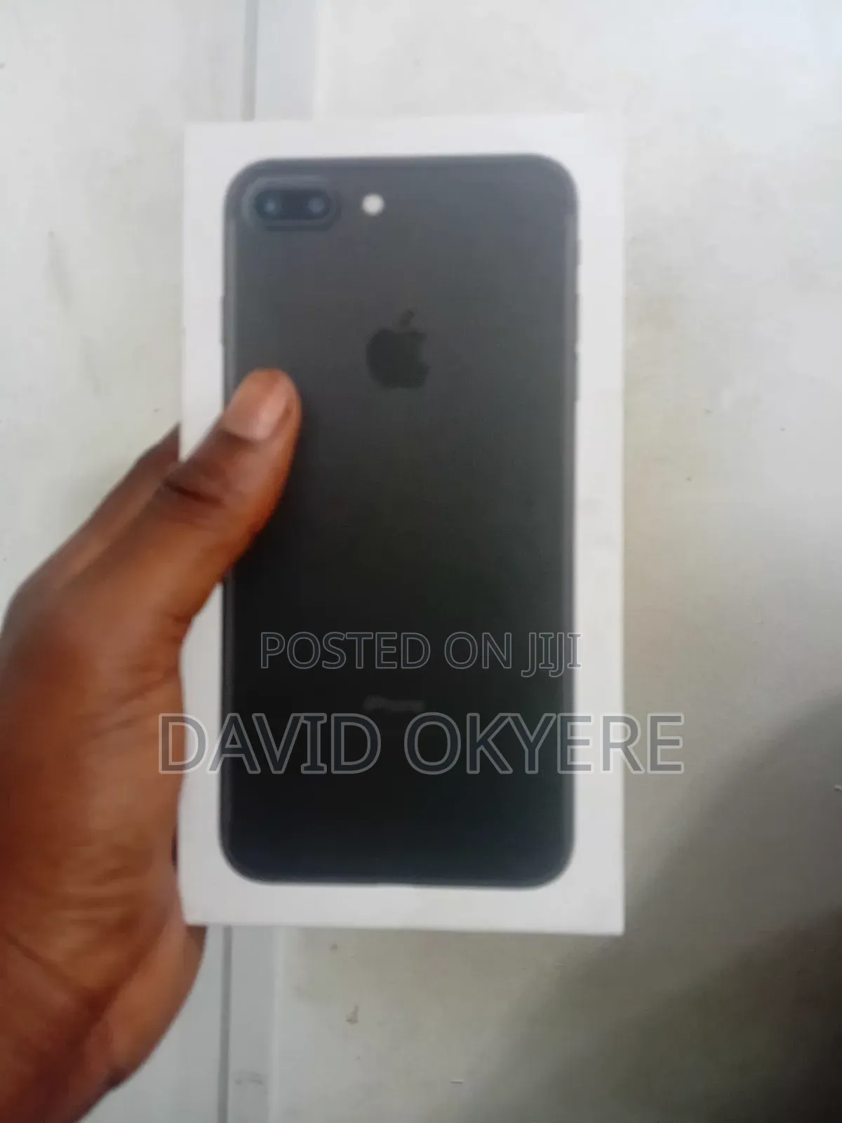 New Apple iPhone 7 Plus 128 GB Black