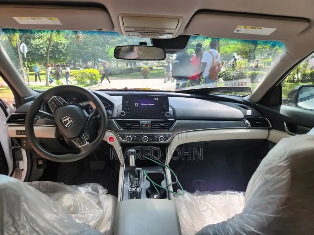 Honda Accord Sport (1.5L 4cyl Turbo CVT) 2019 White