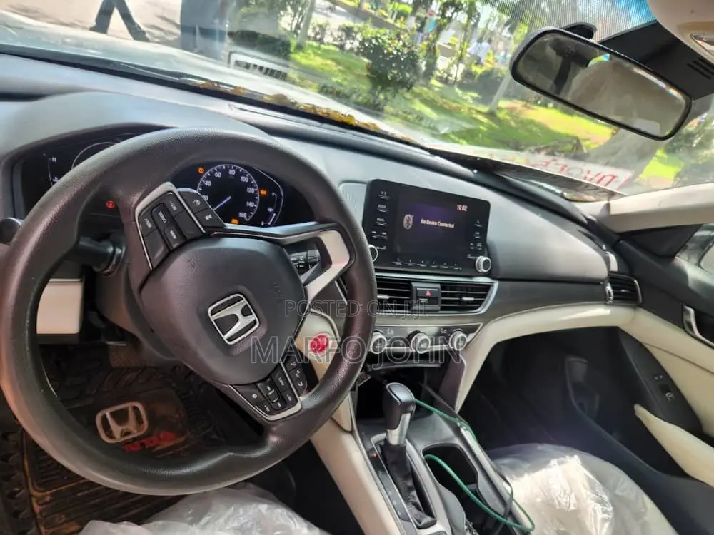 Honda Accord Sport (1.5L 4cyl Turbo CVT) 2019 White