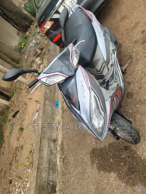 SYM Symnh 2015 Gray