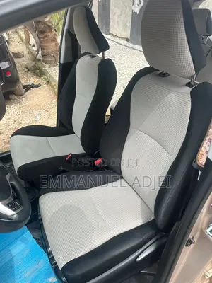 Toyota Vitz 2016
