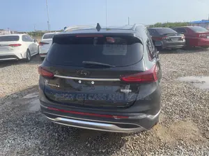 Hyundai Santa Fe SE 2021 Black