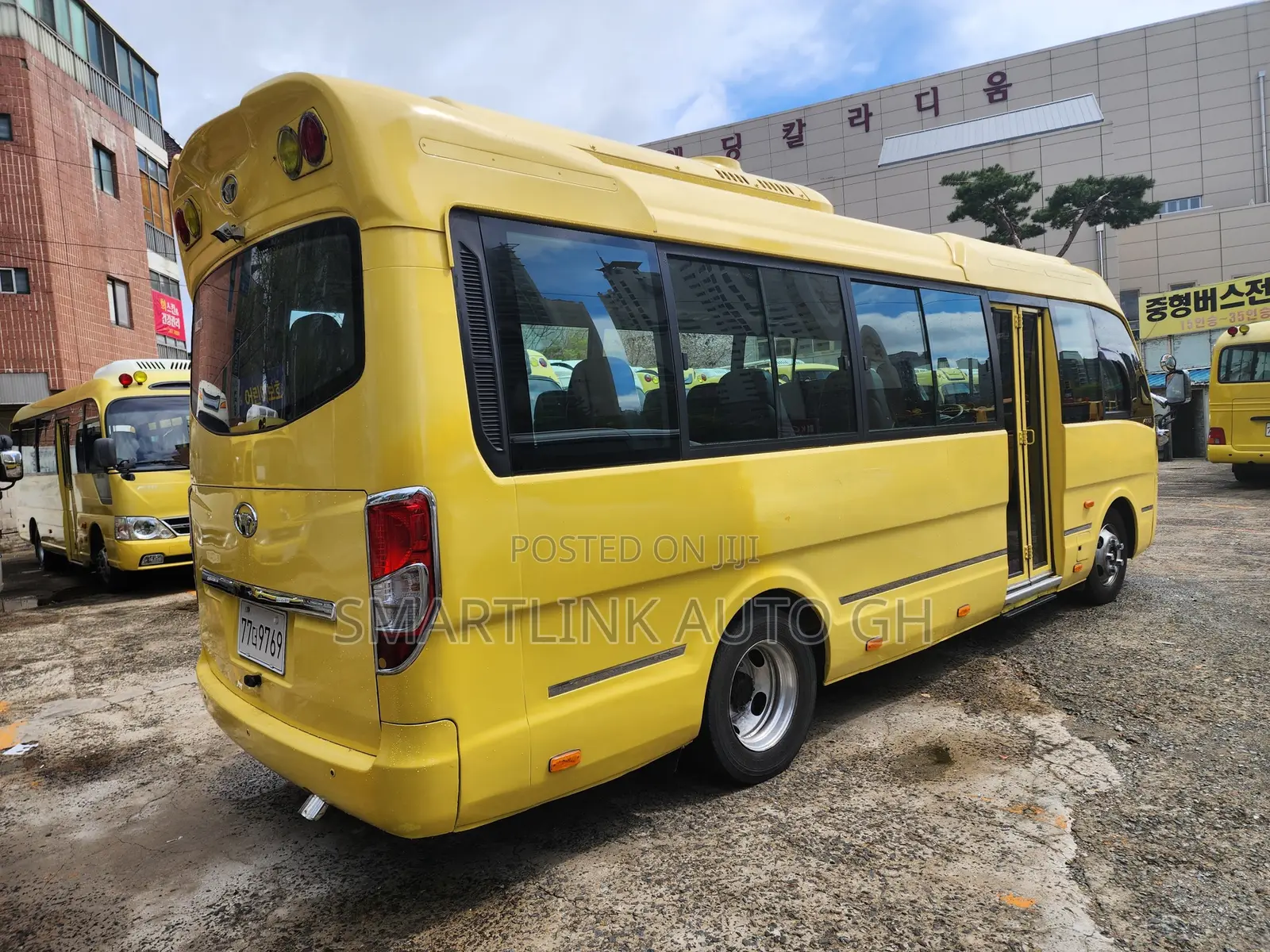 Daewoo Lestar 2015 Yellow