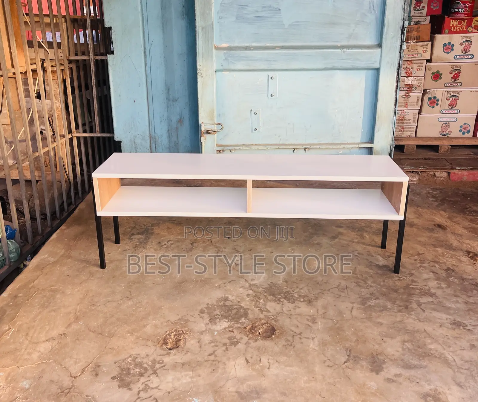 TV Stand B003b