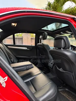 Mercedes-Benz C250 2013 Red