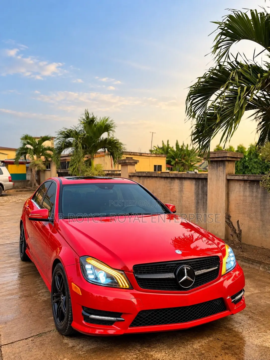 Mercedes-Benz C250 2013 Red