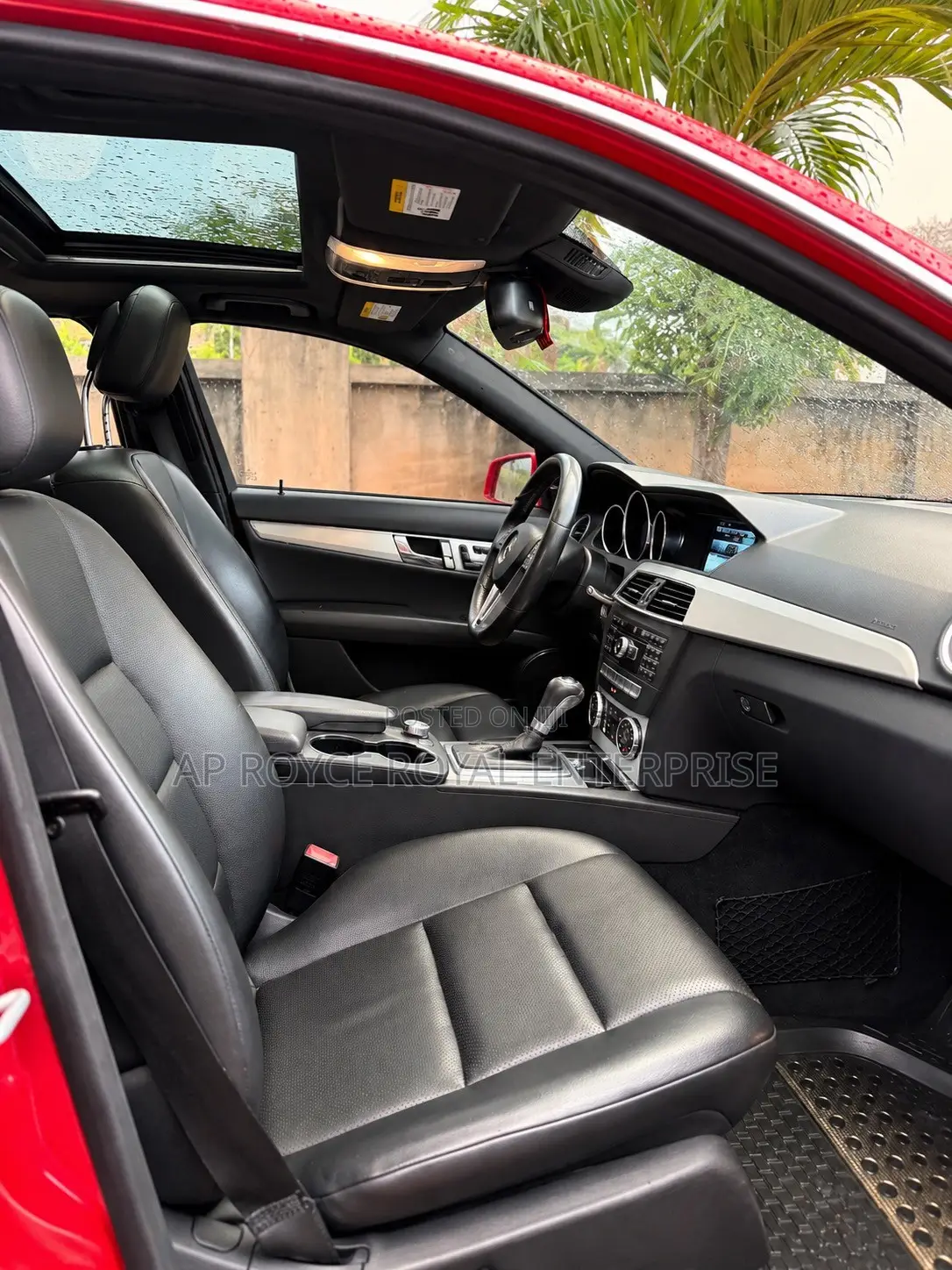 Mercedes-Benz C250 2013 Red