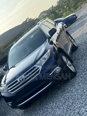 Toyota Highlander 2012 Blue
