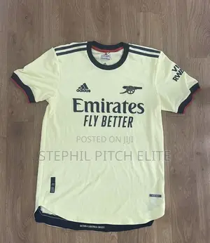 Arsenal 2021/22 Away Jersey
