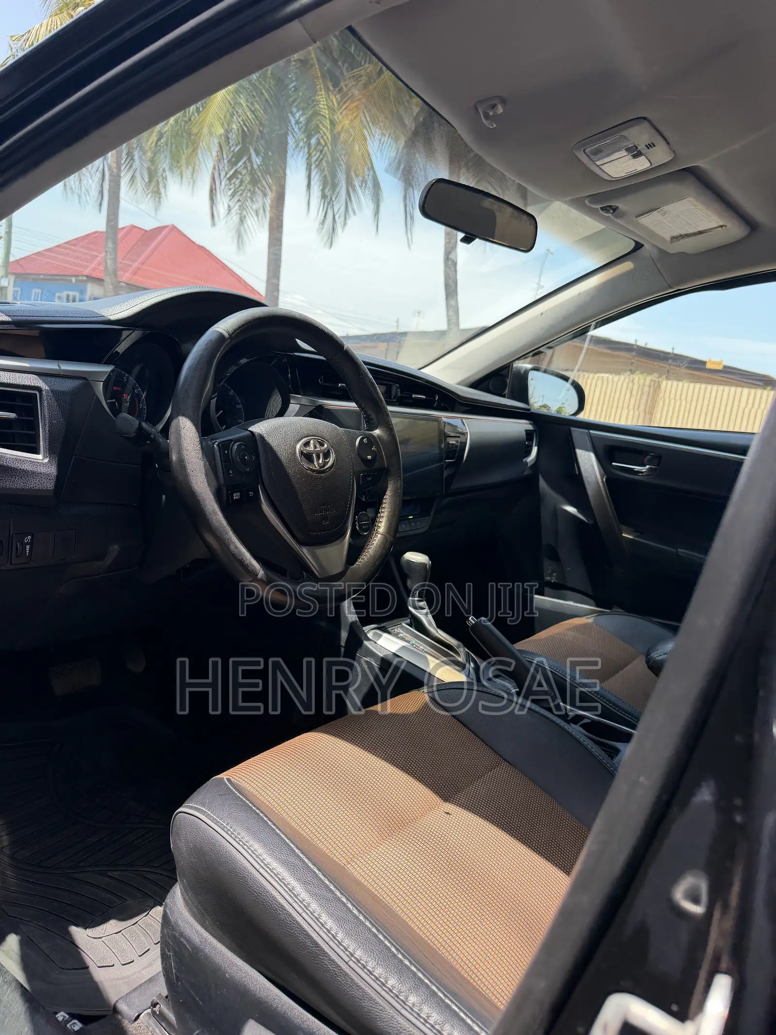 Toyota Corolla LE 4dr Sedan (1.8L 4cyl CVT) 2015 Blue