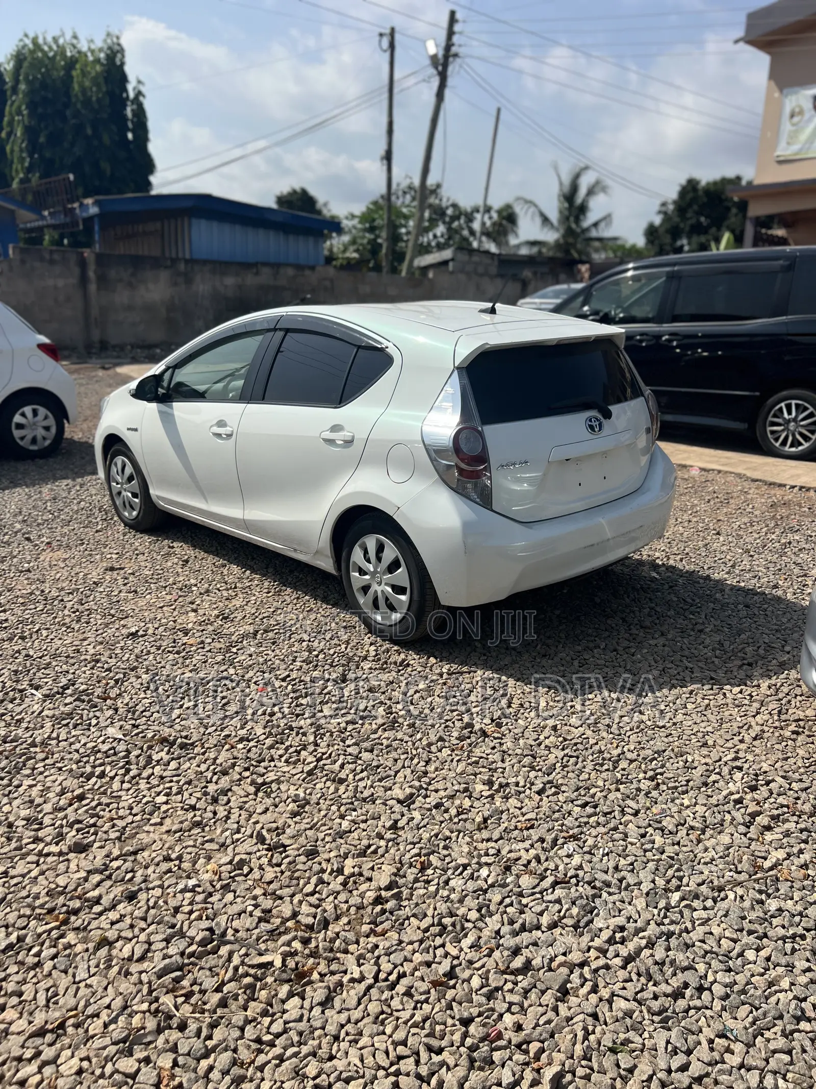 Toyota Aqua 2013 White