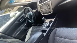Nissan Altima 2018 White