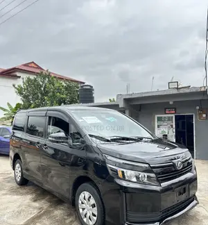 Toyota Voxy X 4WD 7-Seater 2016 Black