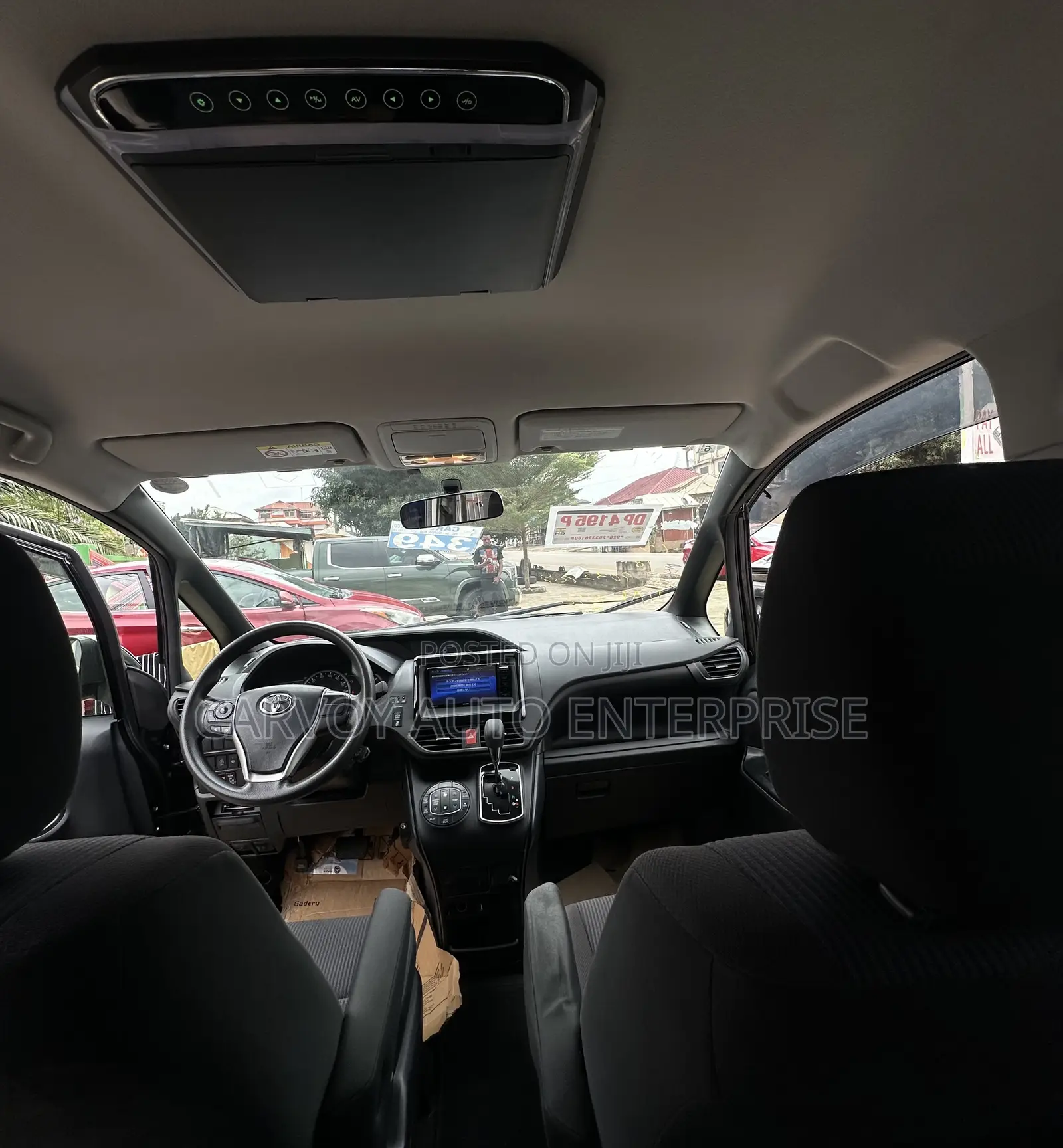 Toyota Voxy X 4WD 7-Seater 2016 Black
